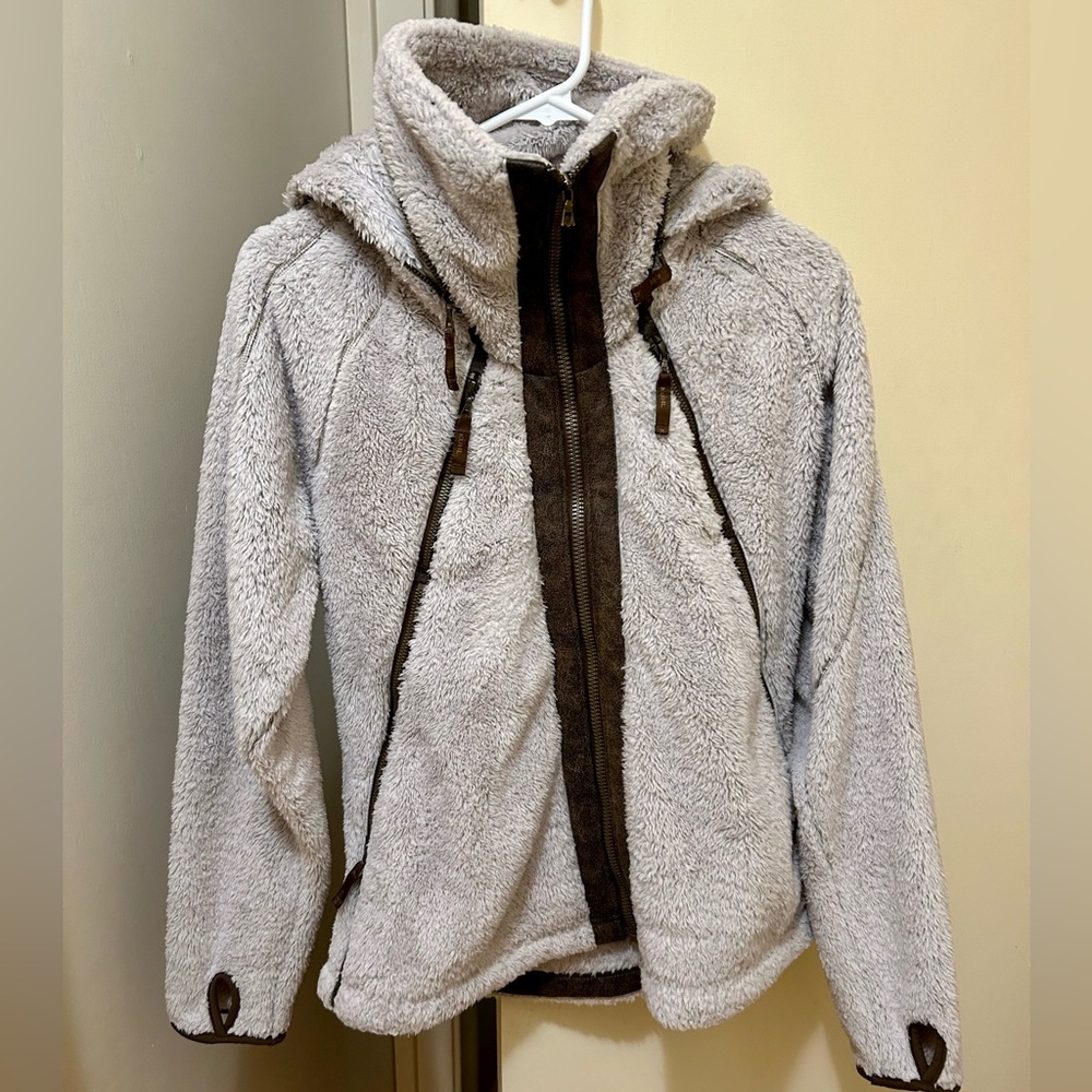 Kuhl Women's Light Gray Sherpa Fleece Jacket with Brown Trim